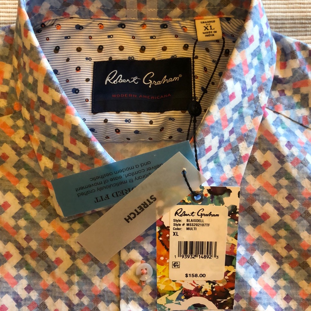NWT Robert Graham Blaisdell Multi Button Down Short Sleeve